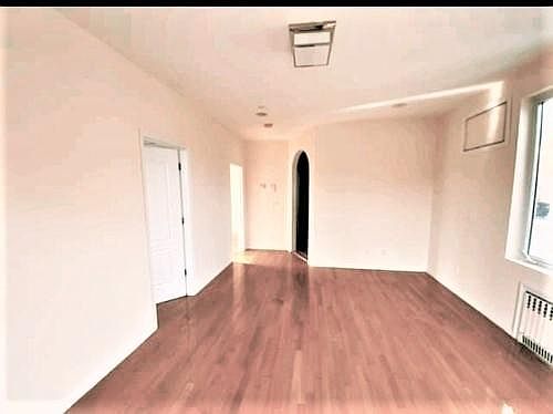 3rd image of 1840 E 14th St #3XX
