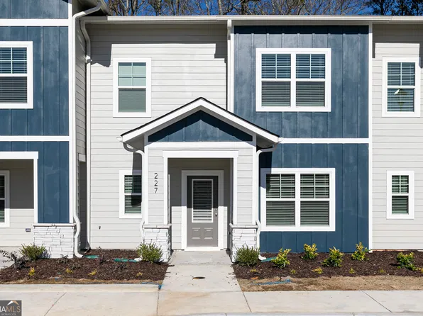 226 Rooker Dr, Lagrange, GA 30241