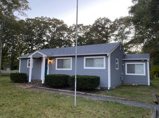 125 Greenwood Ave, Hyannis, MA 02601