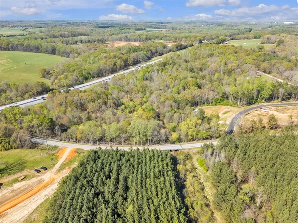 Nannies Cir, Williamston, SC 29697