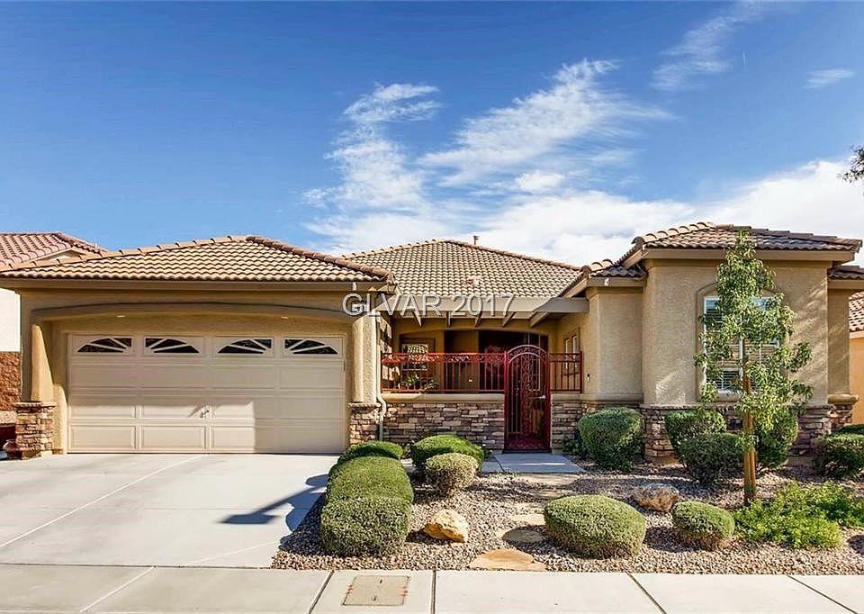 Beautiful and inviting curb appeal.
