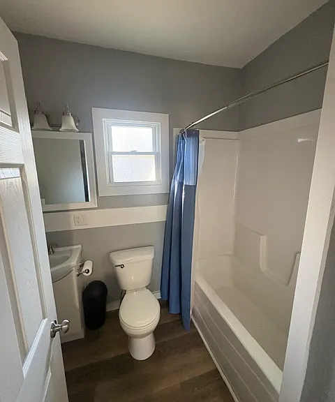 47 Trowbridge St NE — Photo 5