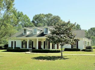 692 Kennedy Ave, Coosada, AL 36020