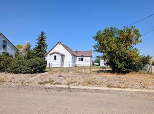 301 1st St SE, Shelby, MT 59474