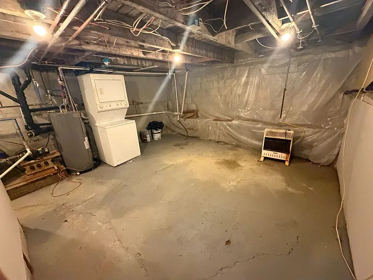 62 Pacific Ave — Photo 16