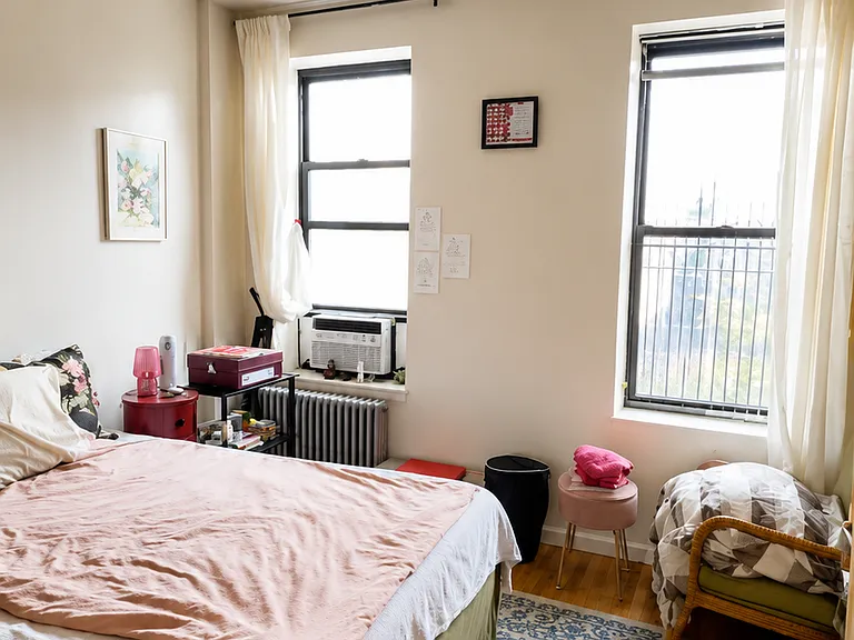 462 E 115th St #3B — Photo 1