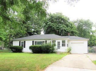 702 Cypress St, Midland, MI 48642