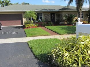 11715 SW 59th Ct, Cooper City, FL 33330