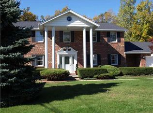 6874 Joanne Cir N, Niagara Falls, NY 14304