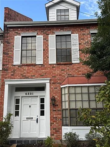 6321 W End Blvd — Photo 1