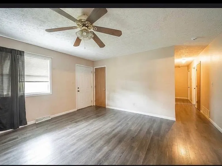 24010 Turtle Ln — Photo 2