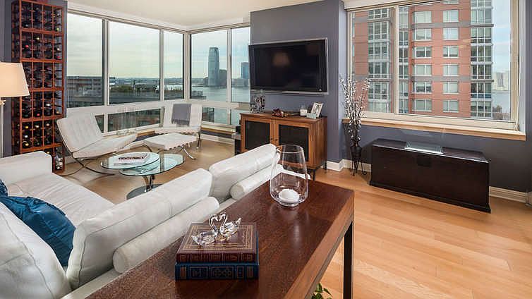 1st image of 211 N End Ave APT 21C