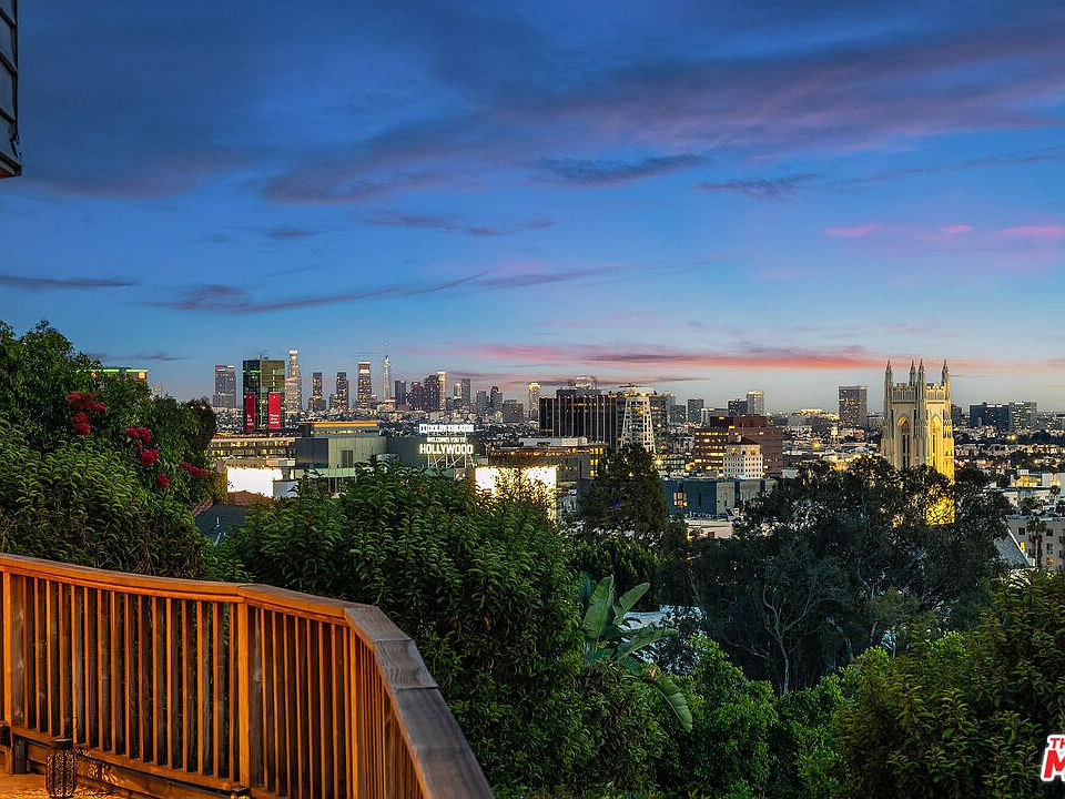 1st image of 6931 Paseo Del Serra