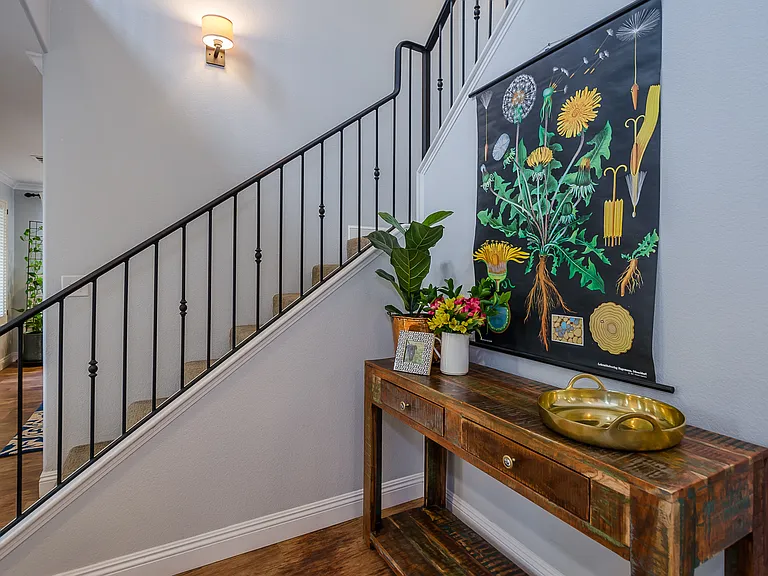 418 Peachtree Ln — Photo 10