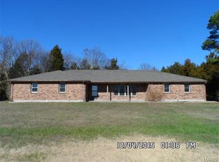 8273 State Rt F, Farmington, MO 63640
