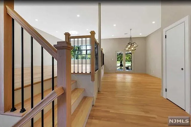 22 Greentree Ter — Photo 8