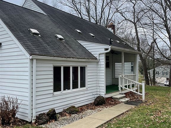 3rd image of 3025 Killian Rd