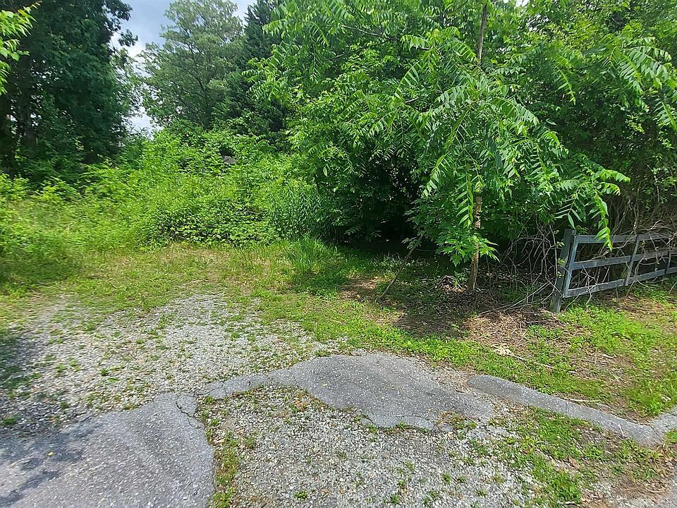 208 Shepherd St, Hendersonville, NC 28792 Zillow