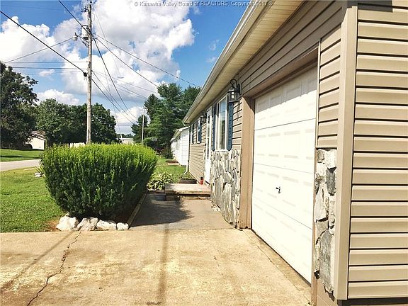 2nd image of 49 S Azalea Dr