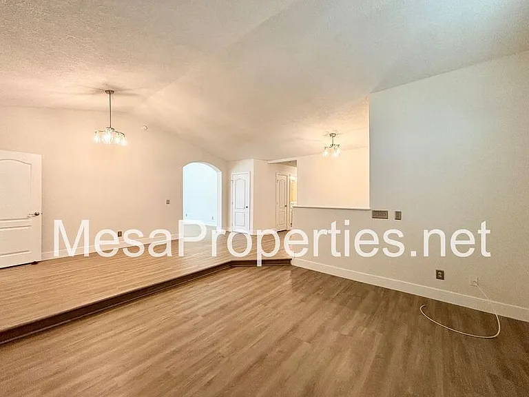 15185 Osceola Rd — Photo 6