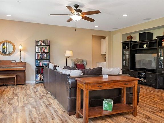 4th image of 30108 Alfalfa Ln