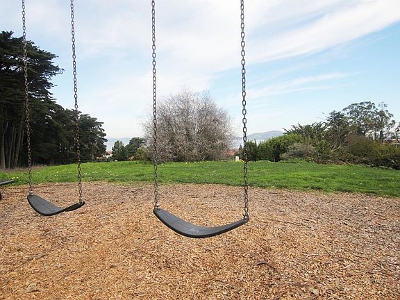 3rd image of 544 Presidio Blvd #A