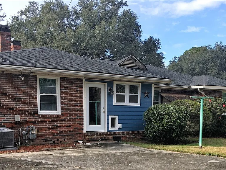 130 Andover Dr — Photo 3