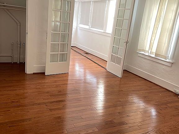 2nd image of 1348 Sierra Ave
