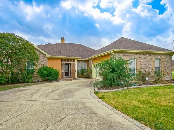 111 E Greenbrier Dr, New Orleans, LA 70128