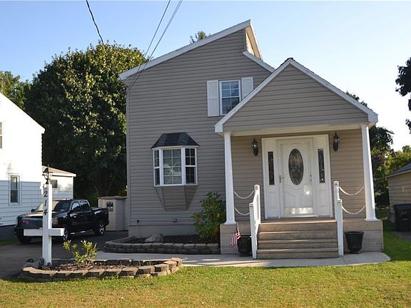 2nd image of 214 Melrose Dr