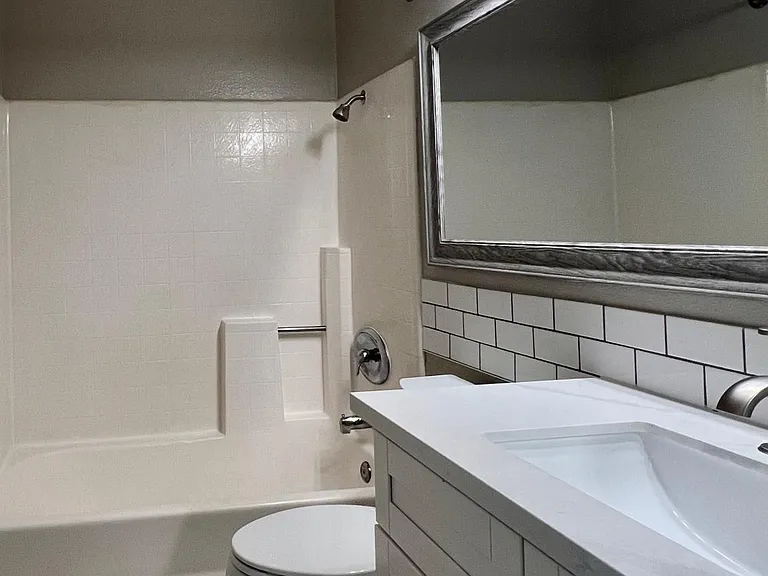 4080 Rosenda Ct #204 — Photo 13
