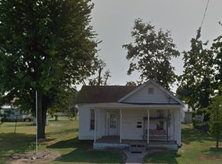716 E 6th St, Metropolis, IL 62960