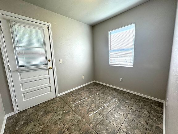 4th image of 612 N Johannes St