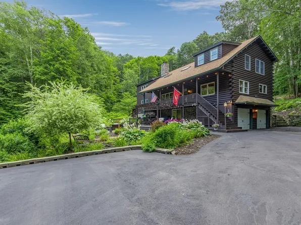 110 Congress St, Amesbury, MA 01913