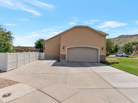 4th image of 14227 S Rosaleen Ln W