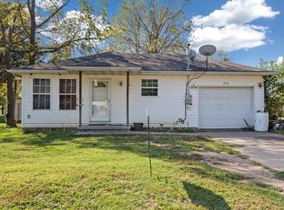 2914 W Chestnut St, Springfield, MO 65803