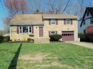 164 W Trenton Ave, Morrisville, PA 19067