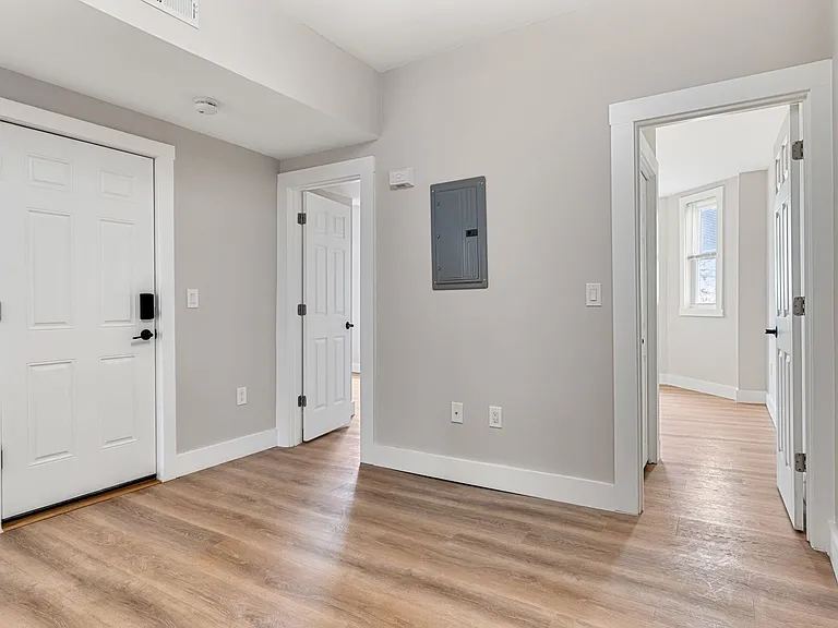 17 M St #3 — Photo 12