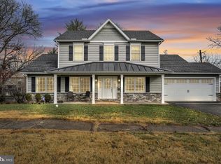 61 Burd Dr, Camp Hill, PA 17011