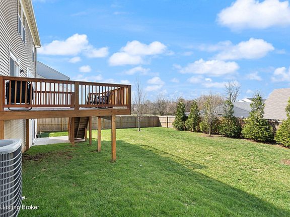 4th image of 227 Summers Cabin Ln