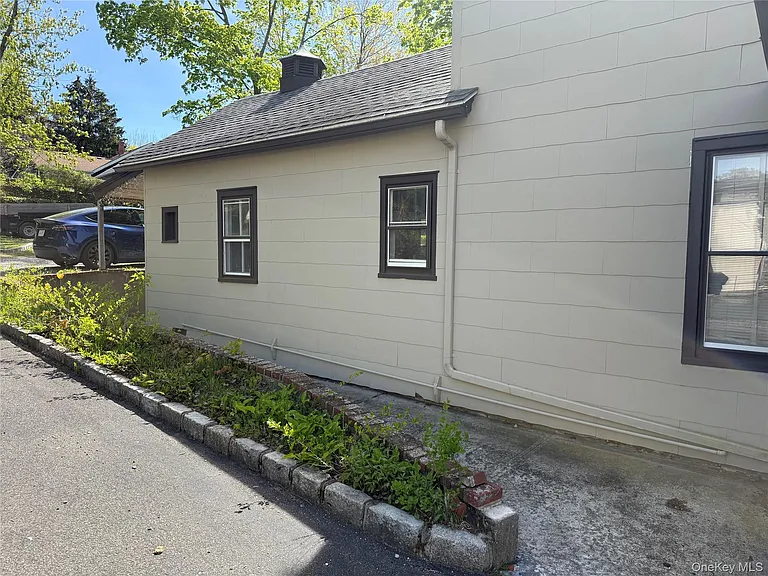 805 Main St — Photo 30