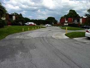 3rd image of 3949 Victoria Dr