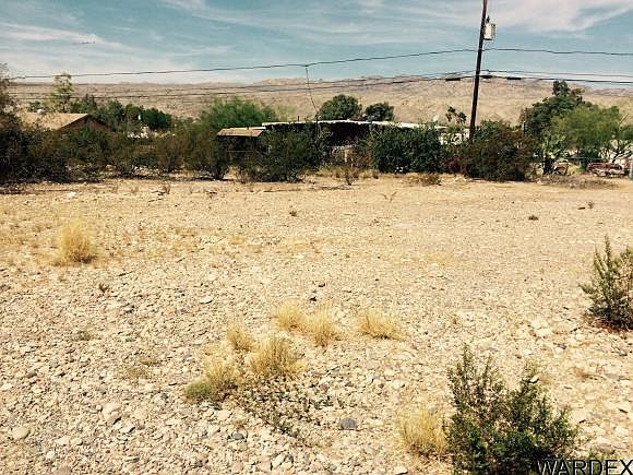 2nd image of 1863 Coral Isle Dr