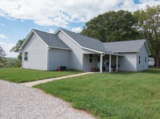 790 Cobblestone Rd, Steelville, MO 65565