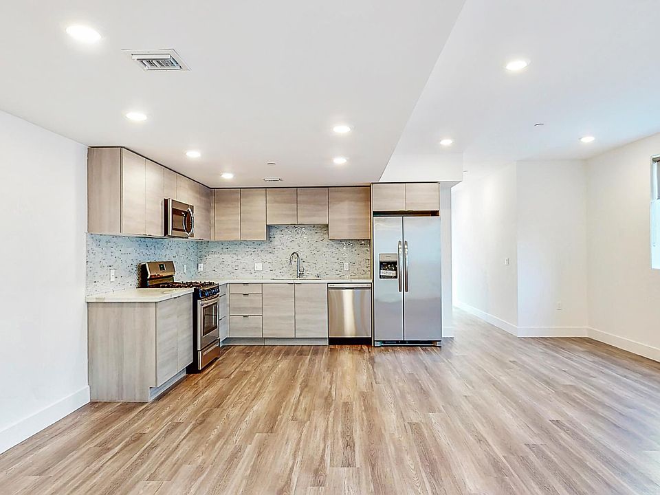 1st image of 1482 S Sherbourne Dr #101