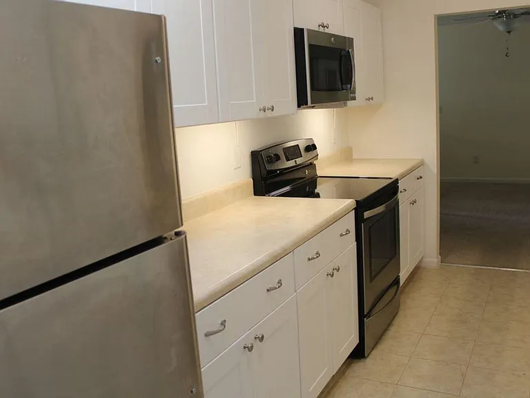 1040 Dorado Dr — Photo 10