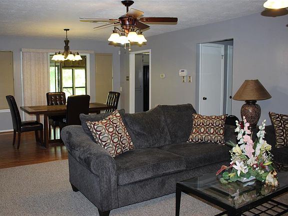 5th image of 332 Harbor View Dr