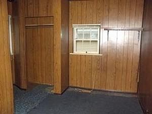 5th image of 44 E 2nd St