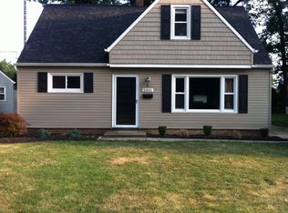 23921 Knickerbocker Rd, Bay Village, OH 44140