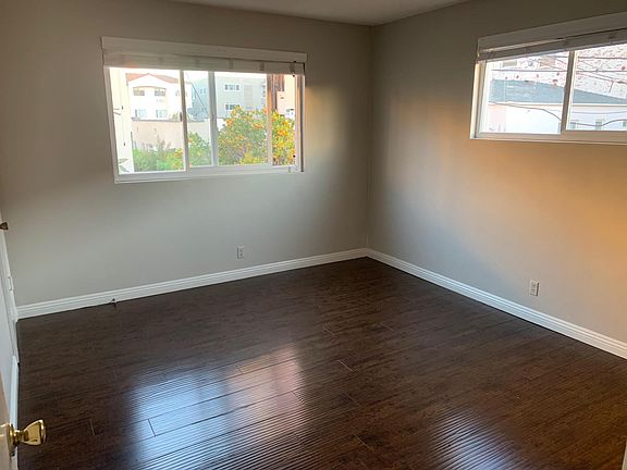 5th image of 832 S Gramercy Pl APT 10